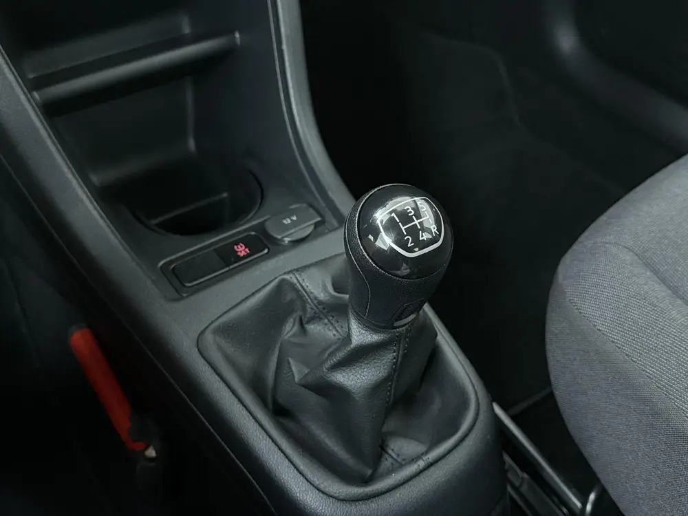 Volkswagen Up! 1.0 | 65 PK | Cruise control | Climate contro uit 2022, foto 17