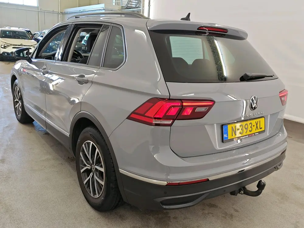 Volkswagen Tiguan 1.5 TSI 131pk Life | Executive | Trekhaak uit 2022, foto 2