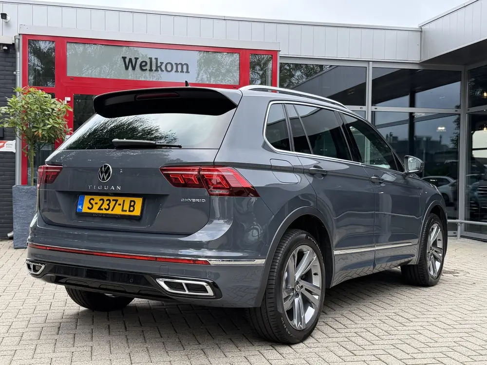 Volkswagen Tiguan 1.4 TSI eHybrid *!* 2x R-LINE *!* PANODAK/ uit 2023, foto 3
