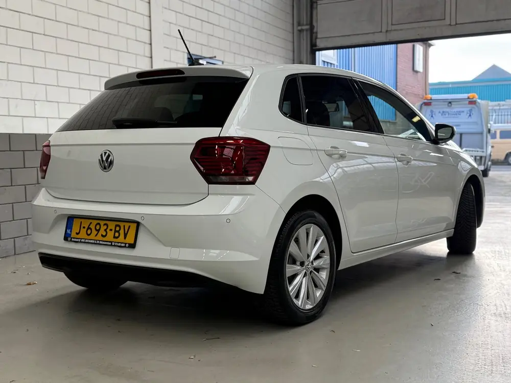 Volkswagen Polo 1.0 TSI Highline Digitaal Dashboard uit 2020, foto 2