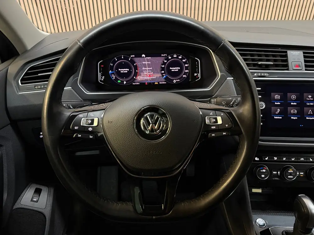 Volkswagen Tiguan 1.5 TSI ACT R-Line 2020 DSG VIRTUAL CAMERA uit 2020, foto 17