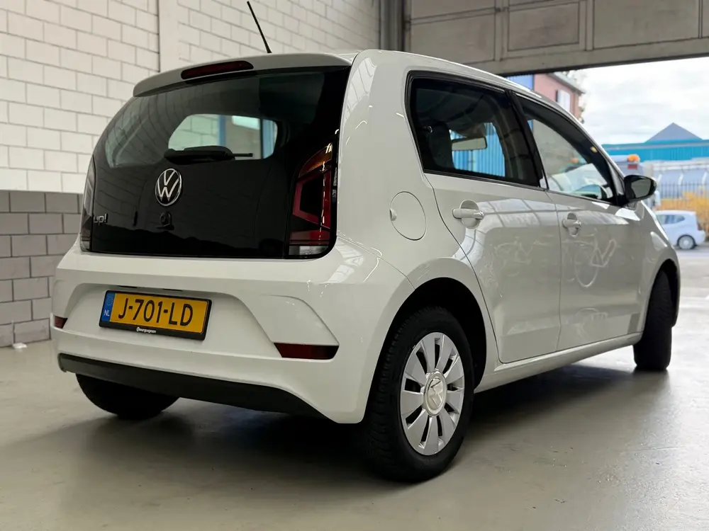 Volkswagen Up! 1.0 BMT move up! uit 2020, foto 2