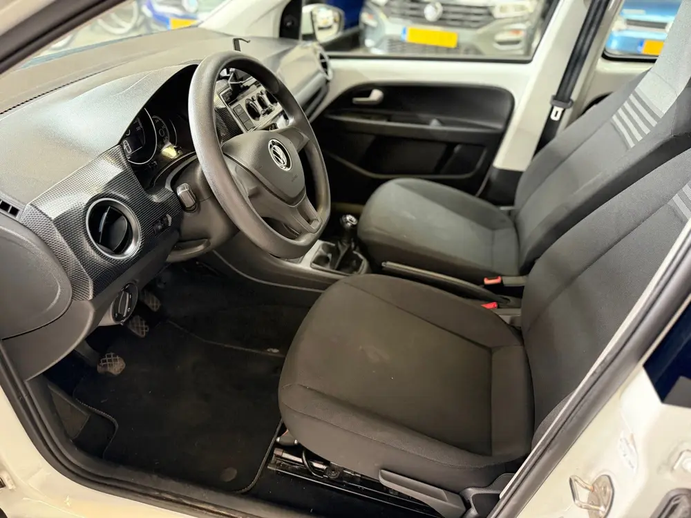 Volkswagen Up! 1.0 BMT move up! uit 2020, foto 6