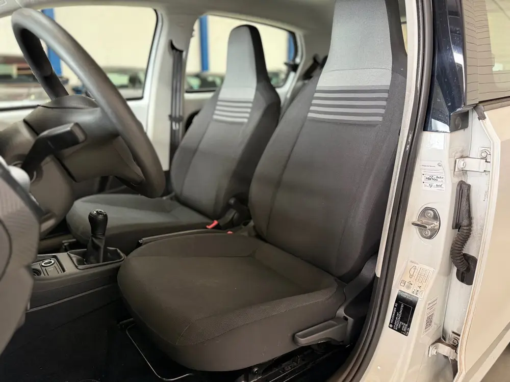 Volkswagen Up! 1.0 BMT move up! uit 2020, foto 7