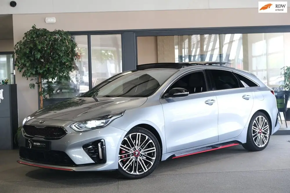 Kia (Pro) Cee D ProCeed 1.6 T-GDI GT AUT 204PK Pano Trek Navi Leder Led uit 2019