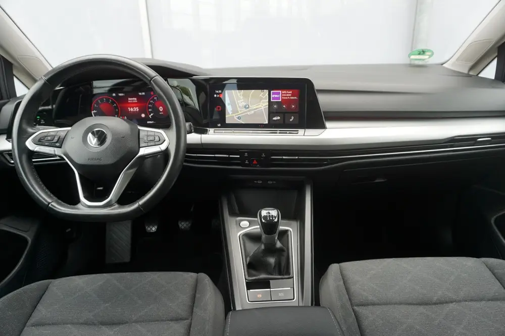 Volkswagen Golf Variant 1.0 TSI 110pk Life | Navigatie | Ach uit 2022, foto 5