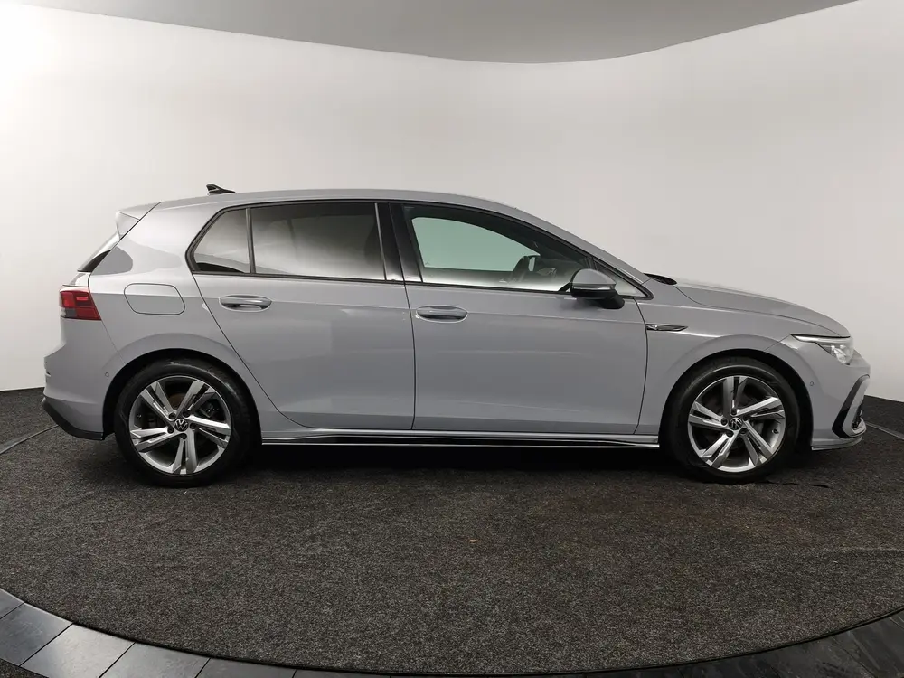 Volkswagen Golf 1.5 TSI R-Line Business+ | Achteruitrijcamer uit 2022, foto 17