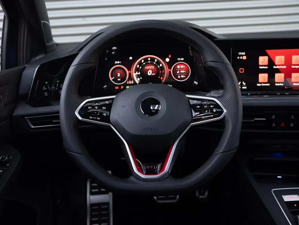 Volkswagen Golf 2.0 TSI GTI Pano Standkachel Camera Harman/K uit 2022, foto 16