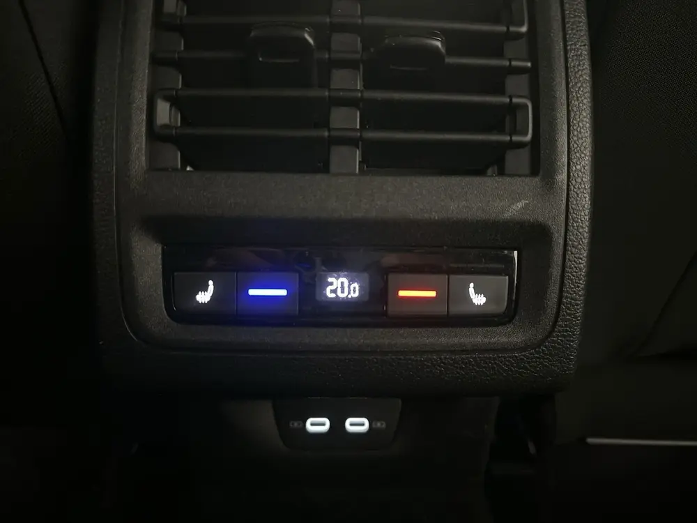 Volkswagen Golf 1.4 eHybrid 204pk Style Camera Stoelverwarmi uit 2021, foto 19