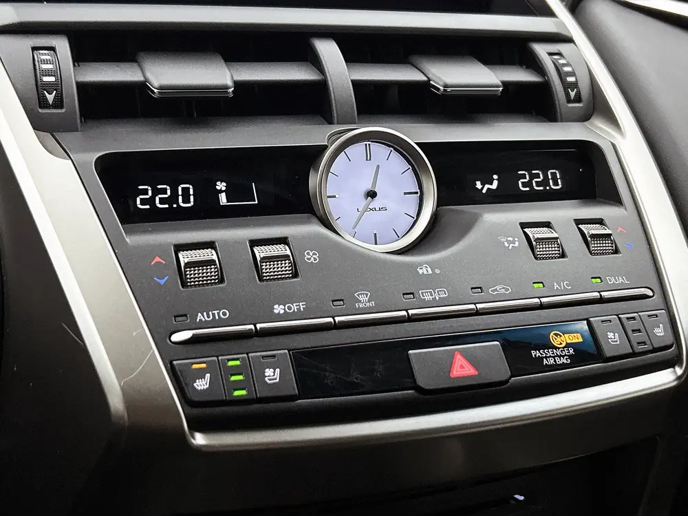 Lexus NX 300h AWD President Line | Stoelkoeling | Stoelverwa uit 2019, foto 10