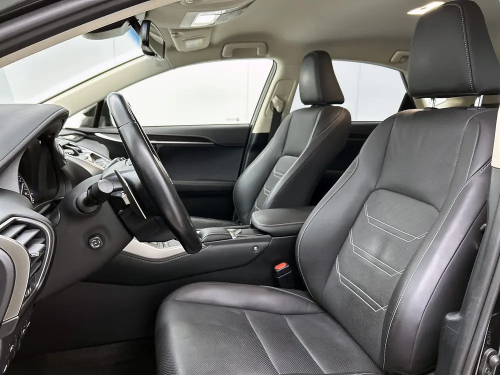 Lexus NX 300h AWD President Line | Stoelkoeling | Stoelverwa uit 2019, foto 16
