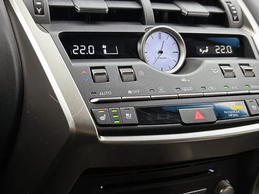 Lexus NX 300h AWD President Line | Stoelkoeling | Stoelverwa uit 2019, foto 19