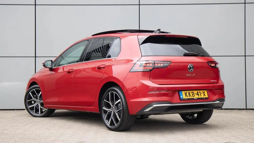 Volkswagen Golf 1.5 eHybrid 204pk Style Edition | Panoramada uit 2026, foto 2