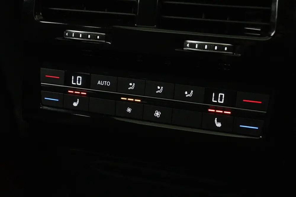 Volkswagen Touareg 3.0 TSi eHybrid 4MOTION R PANO-DAK|HEAD U uit 2025, foto 16