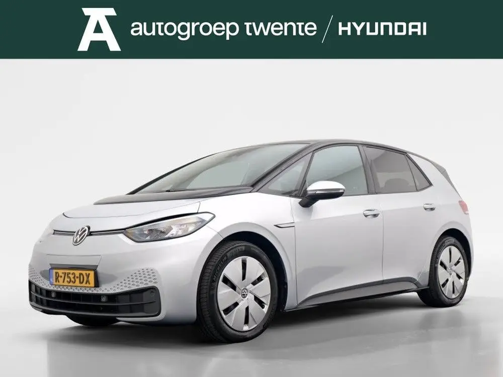 Volkswagen ID.3 Pure 45 kWh | Navi | Adaptief | SOH 90.8% uit 2021