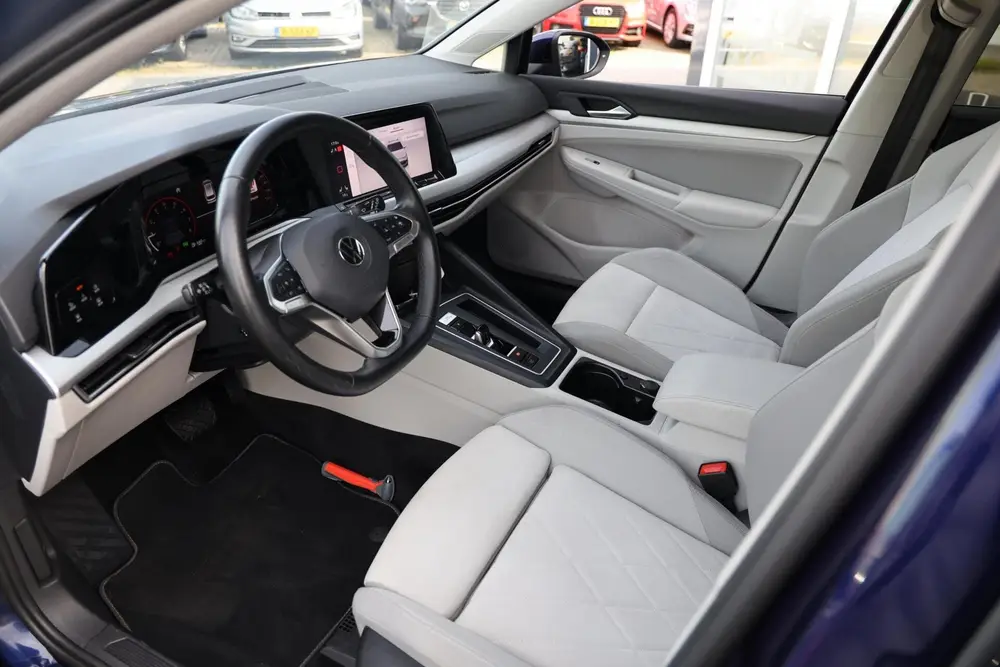 Volkswagen Golf Variant 1.0 eTSI Life Business|Automaat|LED| uit 2021, foto 5