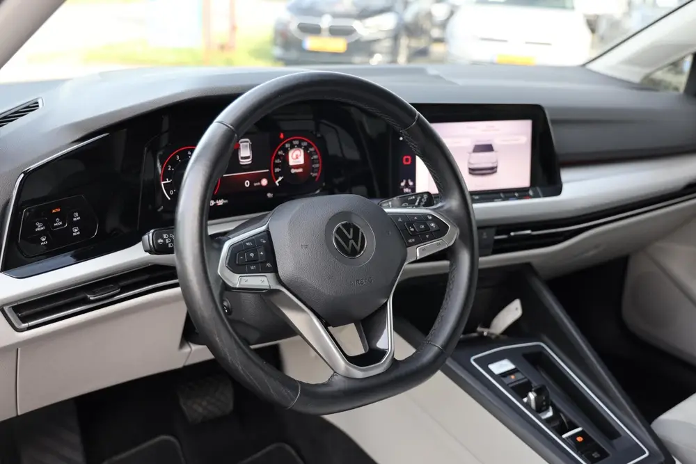 Volkswagen Golf Variant 1.0 eTSI Life Business|Automaat|LED| uit 2021, foto 7