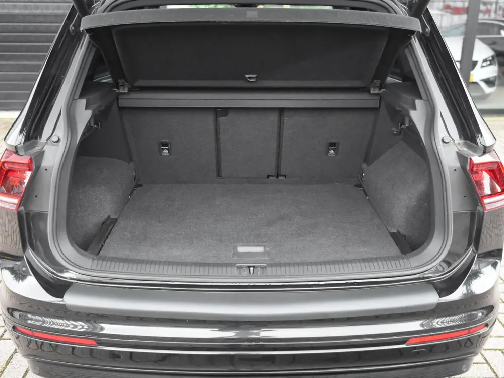 Volkswagen Tiguan 2.0 TSI 4Motion R-Line Back Edition ACC 20 uit 2020, foto 15