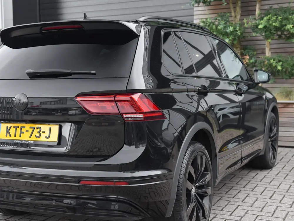 Volkswagen Tiguan 2.0 TSI 4Motion R-Line Back Edition ACC 20 uit 2020, foto 17