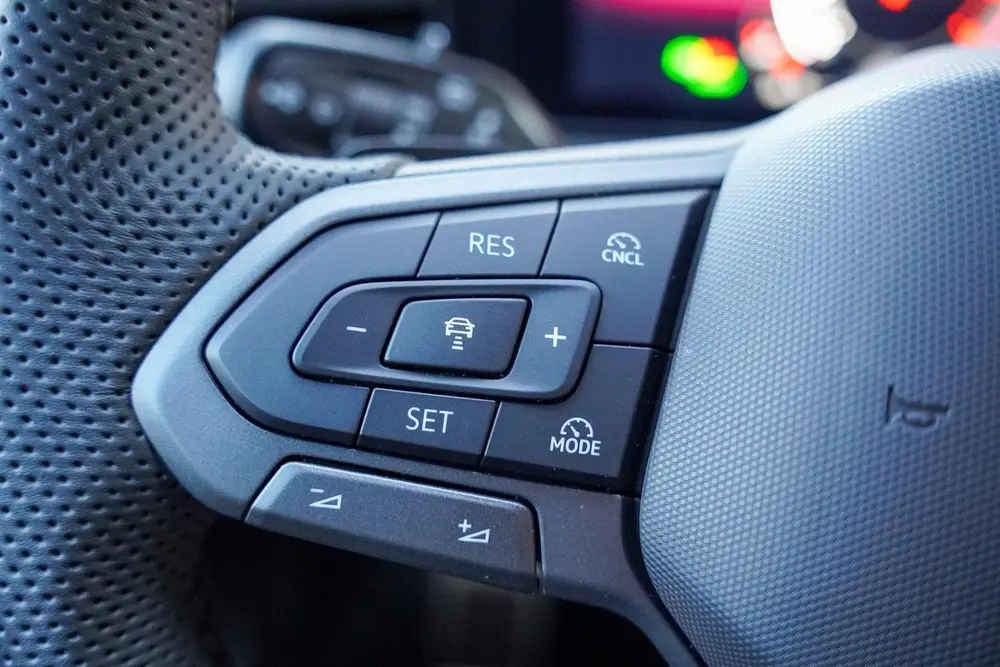 Volkswagen T-Roc R-Line First Edition IQ.light Apple Carplay uit 2026, foto 9