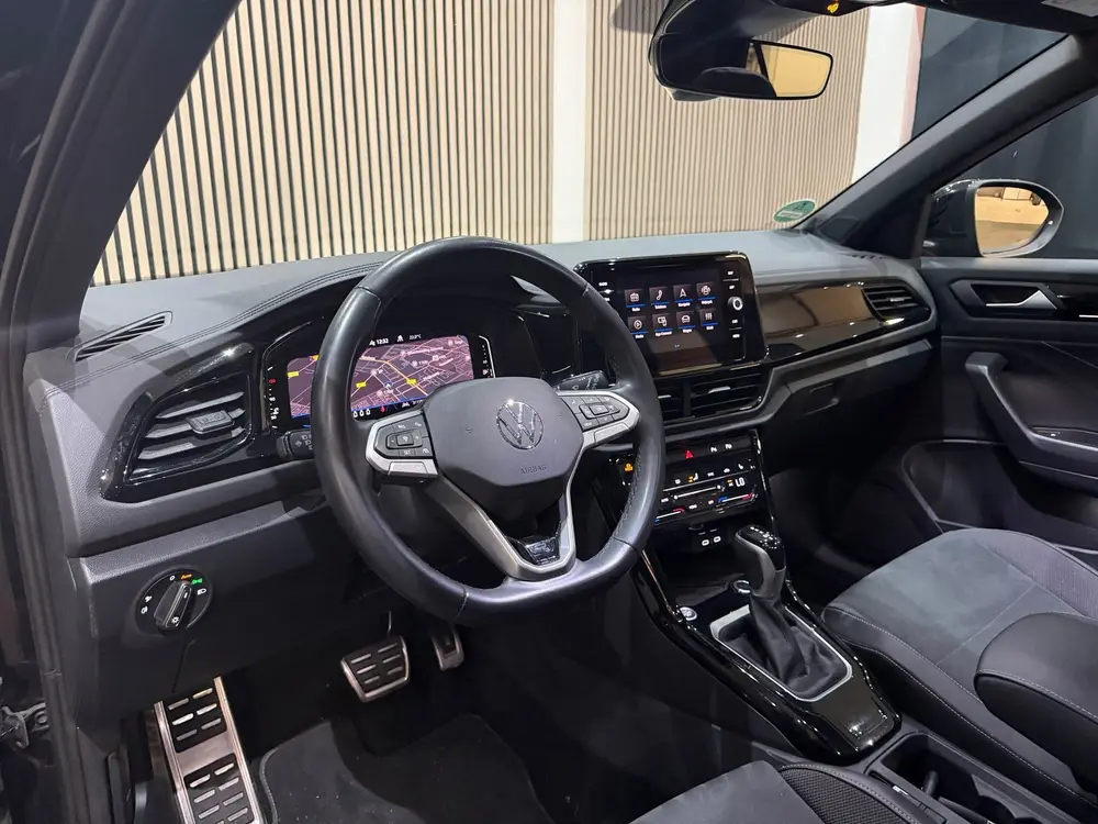 Volkswagen T-Roc 1.5 TSI R-Line Edition Pano Camera Keyless uit 2024, foto 19