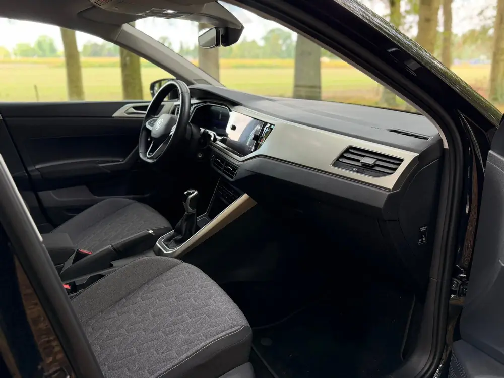 Volkswagen Polo 1.0 MOVE 80pk 2024 Zwart uit 2024, foto 8