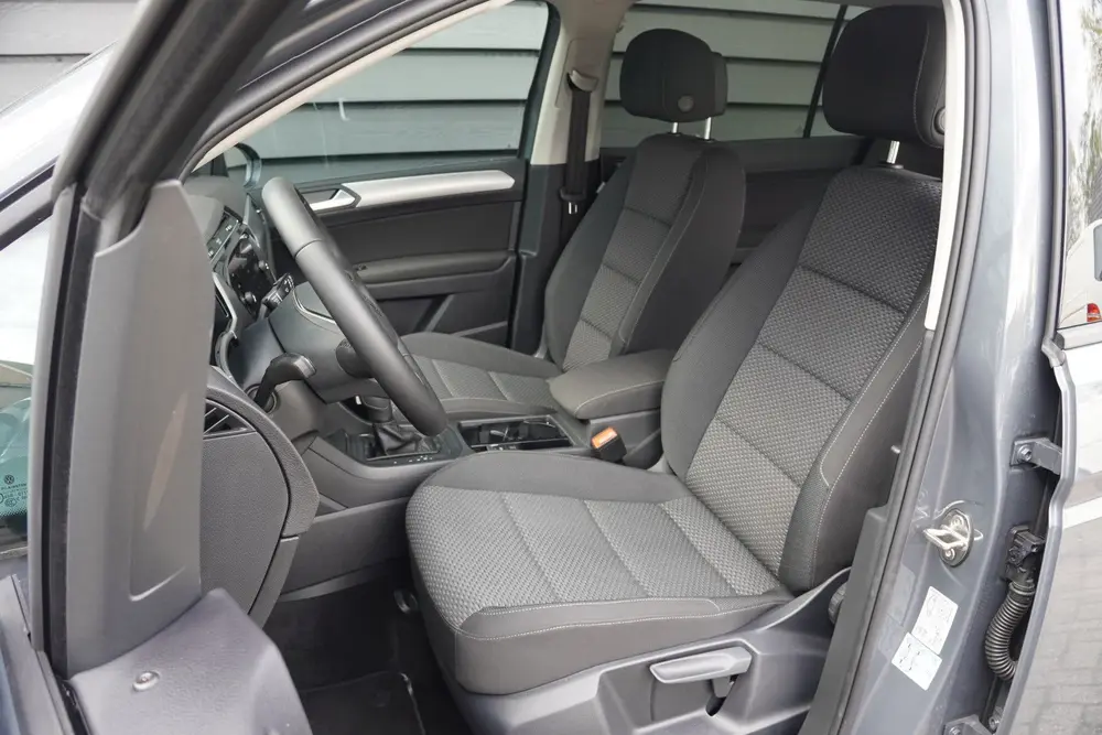 Volkswagen Touran 1.5 TSI Comfortline - VIRT. COCKPIT - 7 PE uit 2025, foto 12
