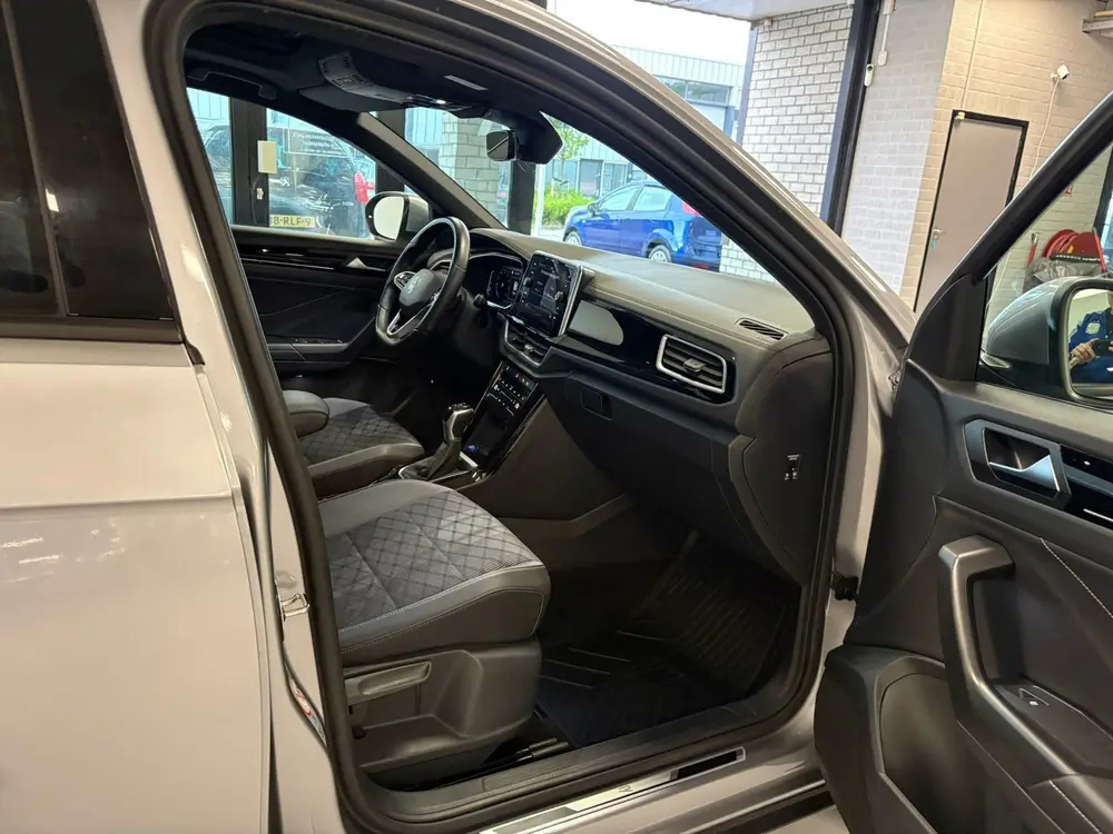 Volkswagen T-Roc 1.5 TSI Sport Business 3X R-Line PANO/IQ-LI uit 2022, foto 16