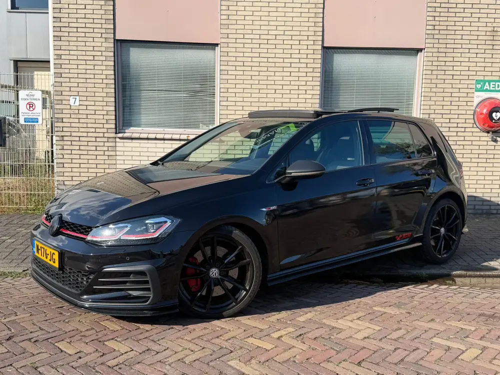 Volkswagen Golf 2.0 TSI GTI TCR |AKRA|Pano|Downpipe|Dynaudio uit 2020