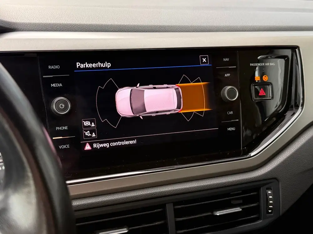 Volkswagen Polo 1.0 TSI Business, CARPLAY, NAP, PDC uit 2021, foto 18