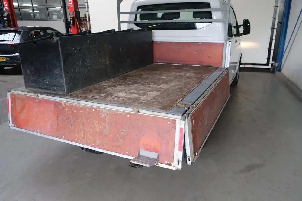 Volkswagen Transporter 2.0 TDI L2H1 DC Comfortline Pick-up uit 2019, foto 13