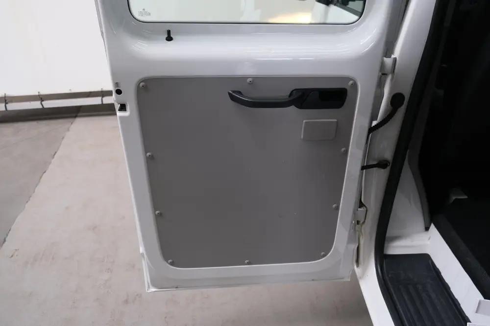Volkswagen Transporter 2.0 TDI L2H1 DC Comfortline Pick-up uit 2019, foto 15