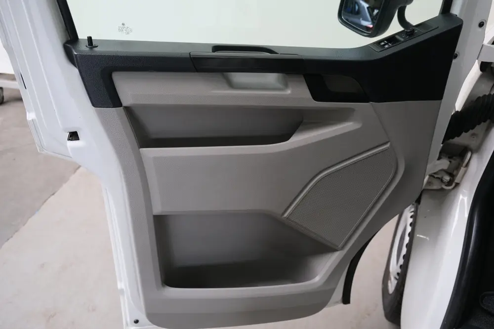 Volkswagen Transporter 2.0 TDI L2H1 DC Comfortline Pick-up uit 2019, foto 17