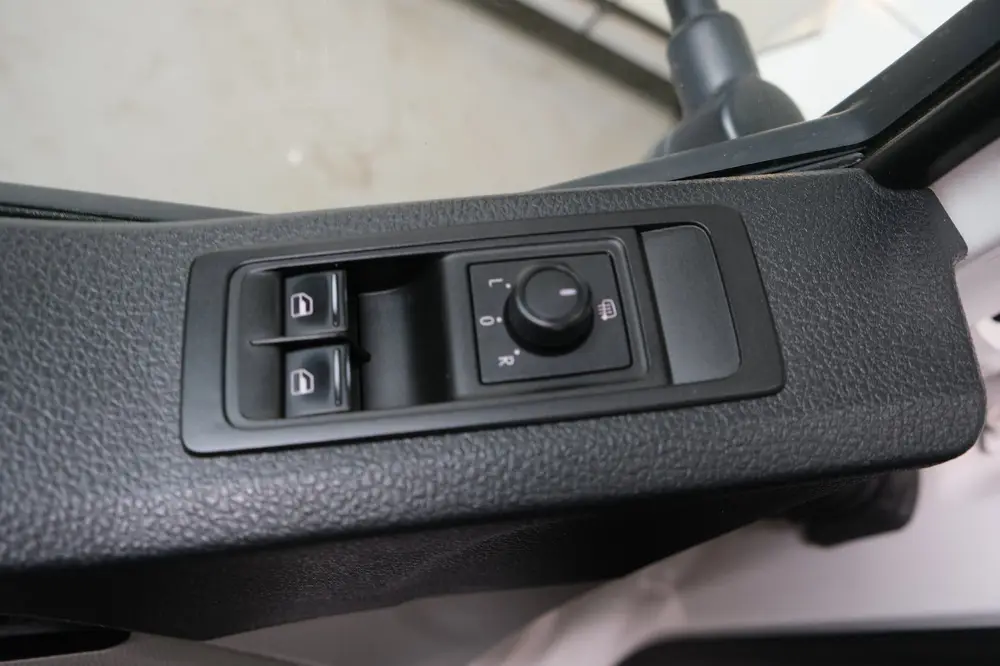 Volkswagen Transporter 2.0 TDI L2H1 DC Comfortline Pick-up uit 2019, foto 18