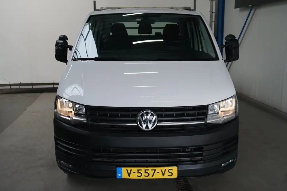 Volkswagen Transporter 2.0 TDI L2H1 DC Comfortline Pick-up uit 2019, foto 3