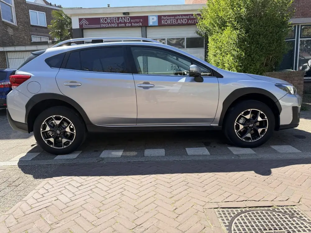Subaru XV 1.6i Comfort EyeSight Trekhaak Navi uit 2019, foto 2