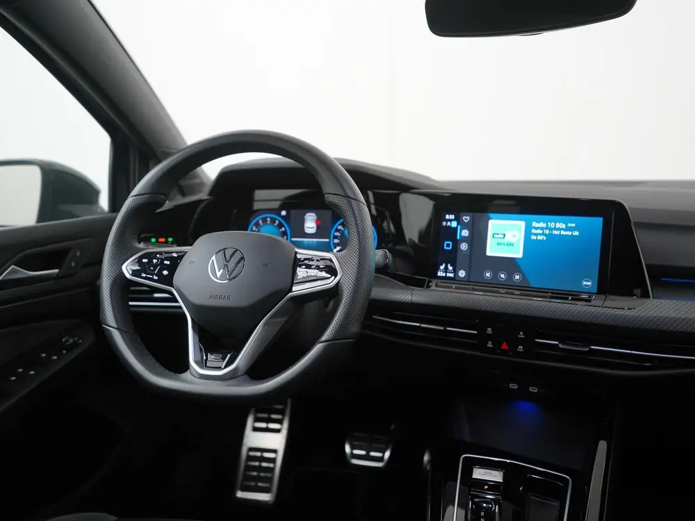 Volkswagen Golf 1.5 eTSI R-Line DSG | 18'' Bergamo | Stuurve uit 2024, foto 5