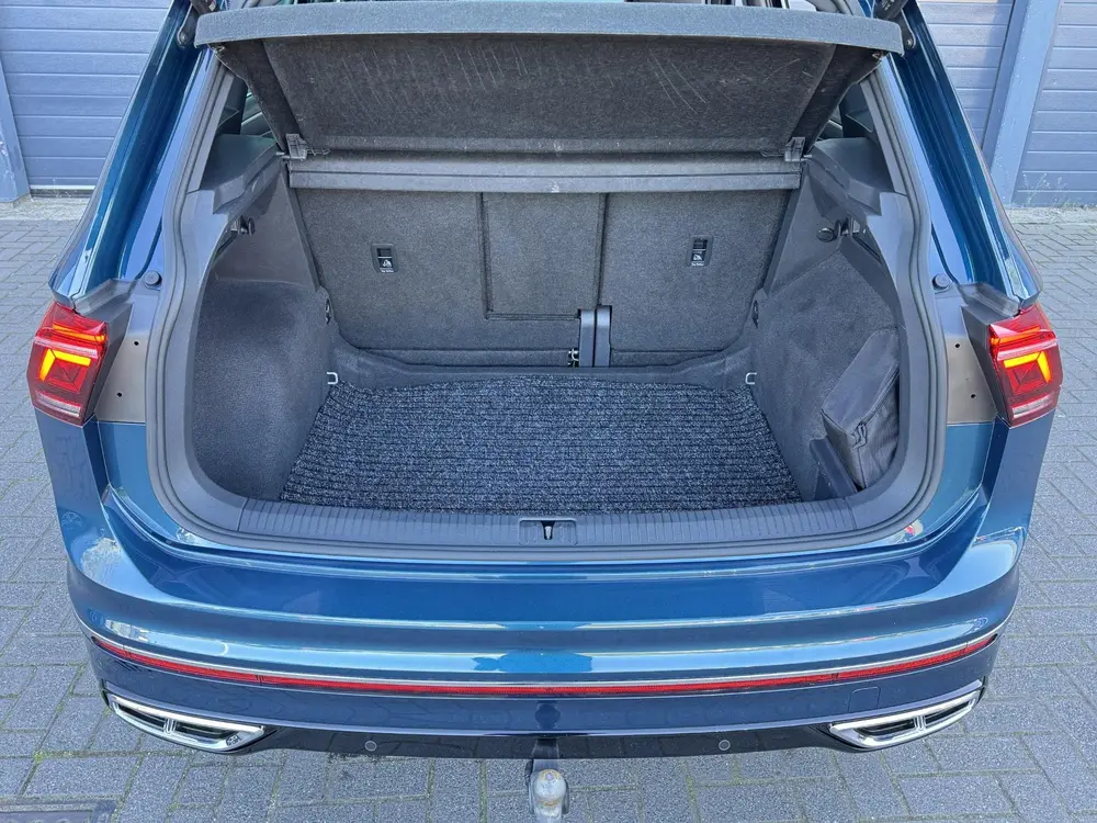 Volkswagen Tiguan 1.5 TSI R-LINE BUSINESS+ I AUTOMAAT I TREK uit 2022, foto 16