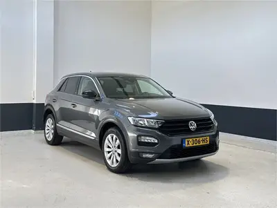 Volkswagen T-Roc 1.5 TSI Sport Business | Apple carplay/ and uit 2020