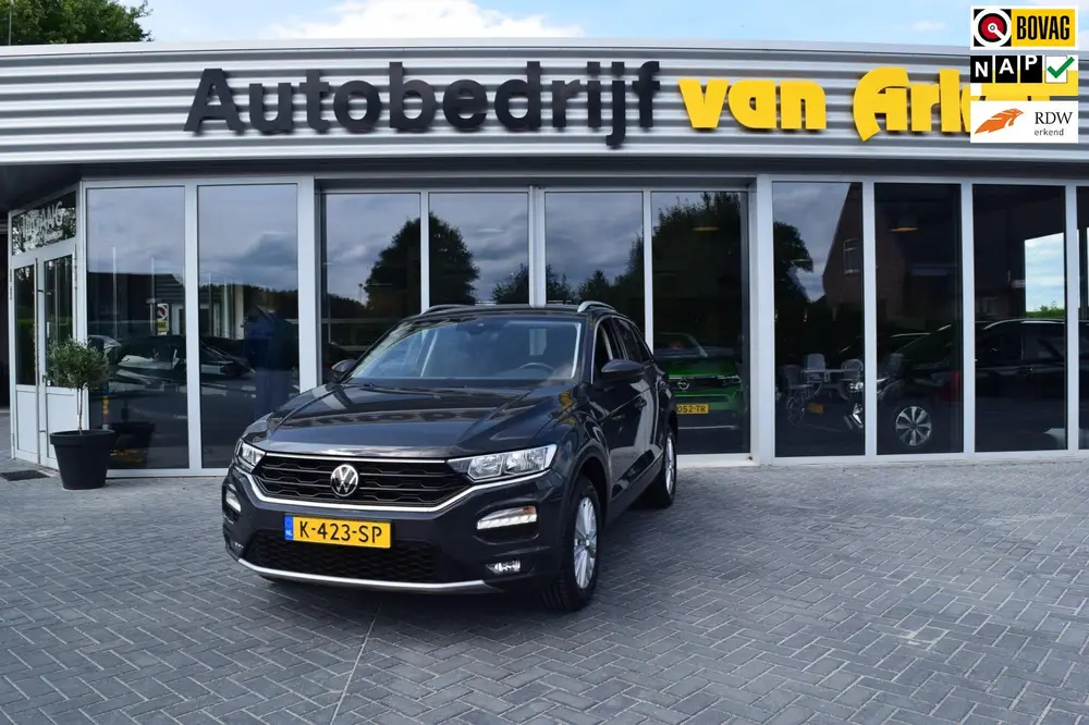Volkswagen T-Roc 1.5 TSI Style Business van camera el achter uit 2021