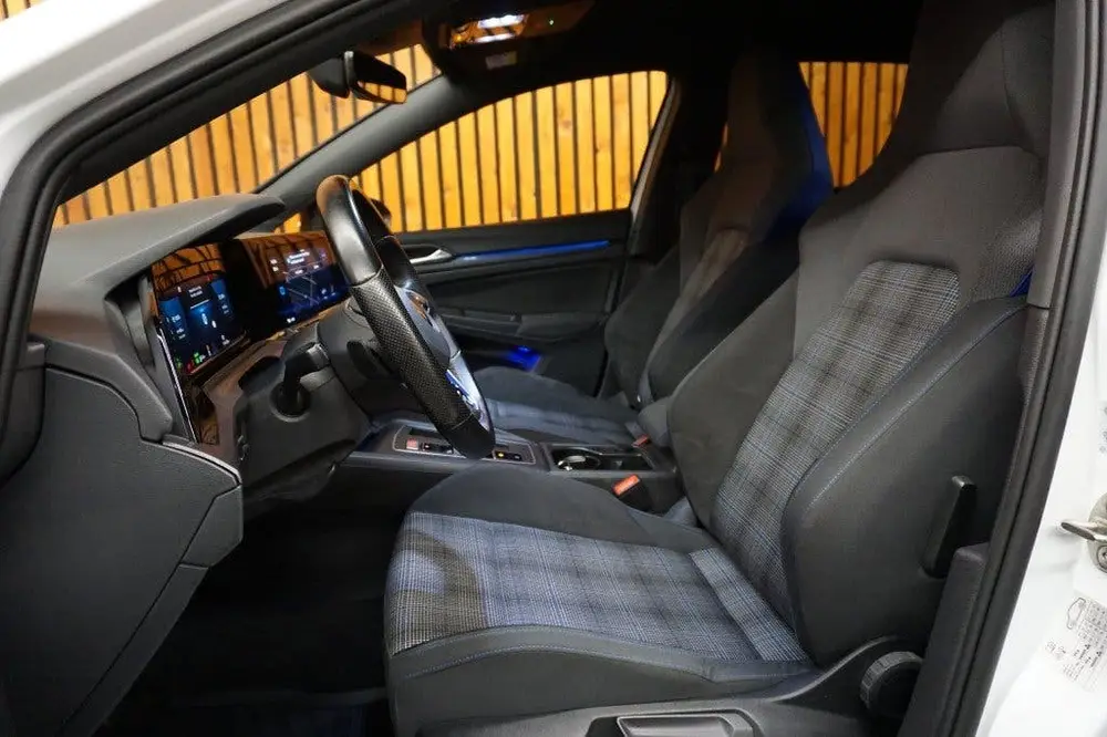 Volkswagen GOLF 1.4 EHYBRID GTE uit 2021, foto 14