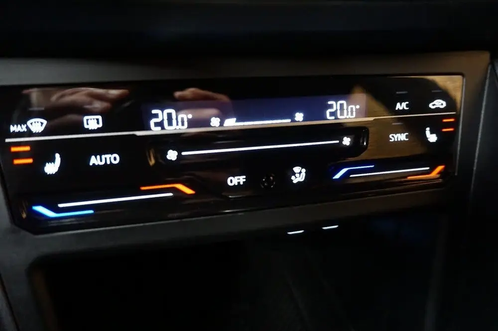 Volkswagen Polo 1.0 TSI R-LINE NAVIGATIE / APPLE CARPLAY / uit 2022, foto 15