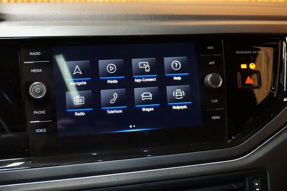 Volkswagen POLO 1.0 TSI R-LINE APPLE CARPLAY CLIMA SFEERVERL uit 2021, foto 16