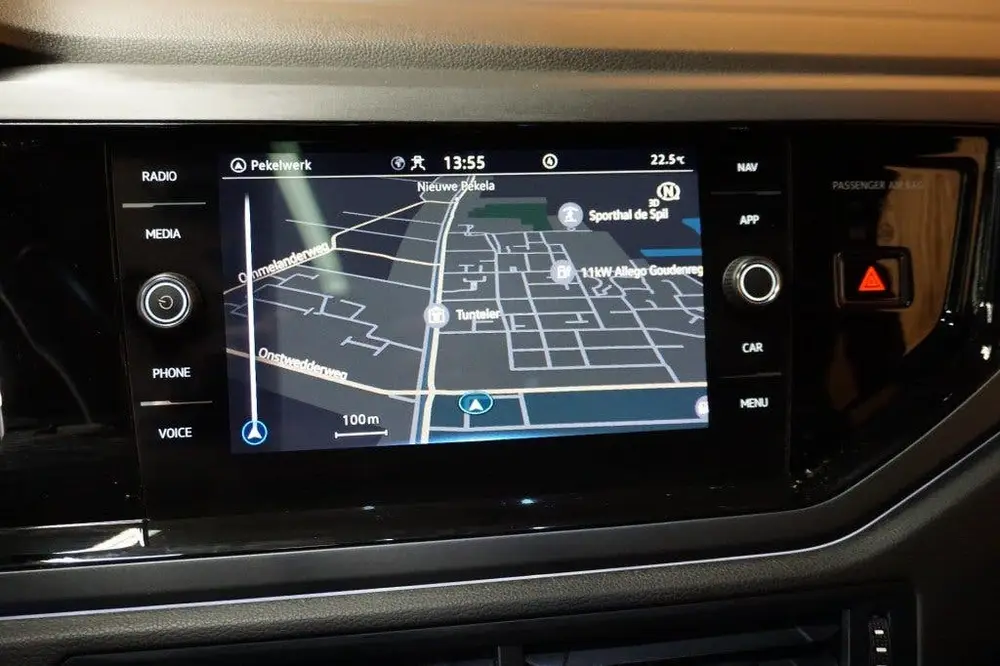 Volkswagen POLO 1.0 TSI R-LINE APPLE CARPLAY CLIMA SFEERVERL uit 2021, foto 18