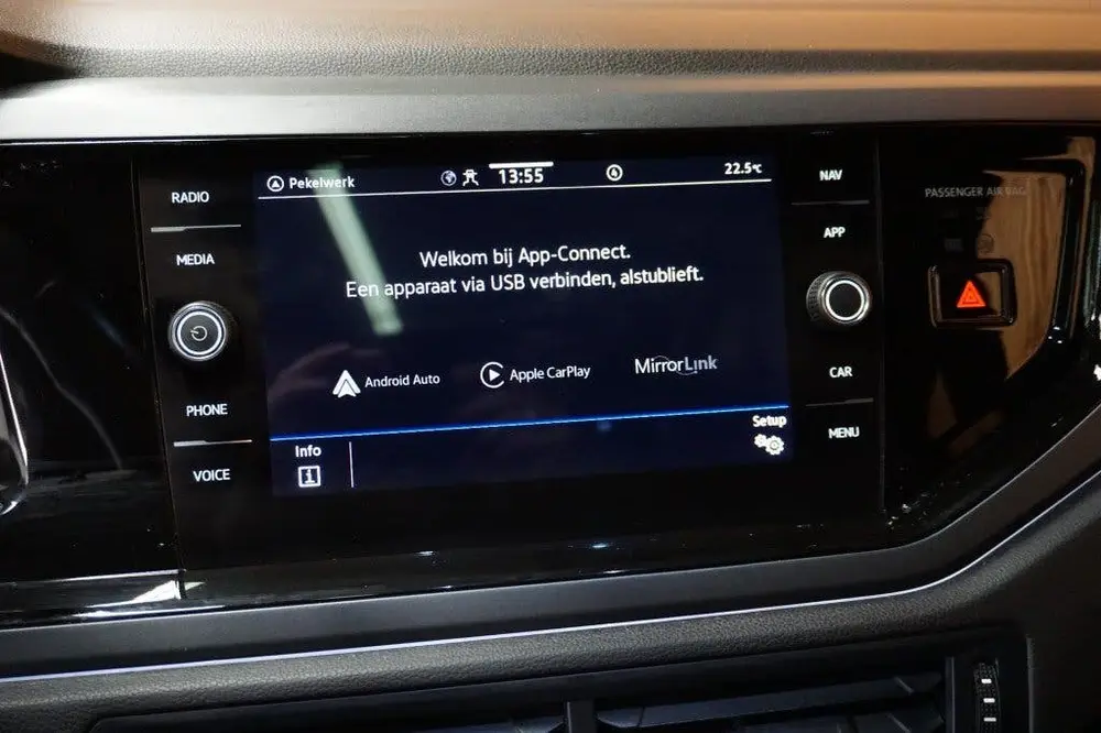 Volkswagen POLO 1.0 TSI R-LINE APPLE CARPLAY CLIMA SFEERVERL uit 2021, foto 19