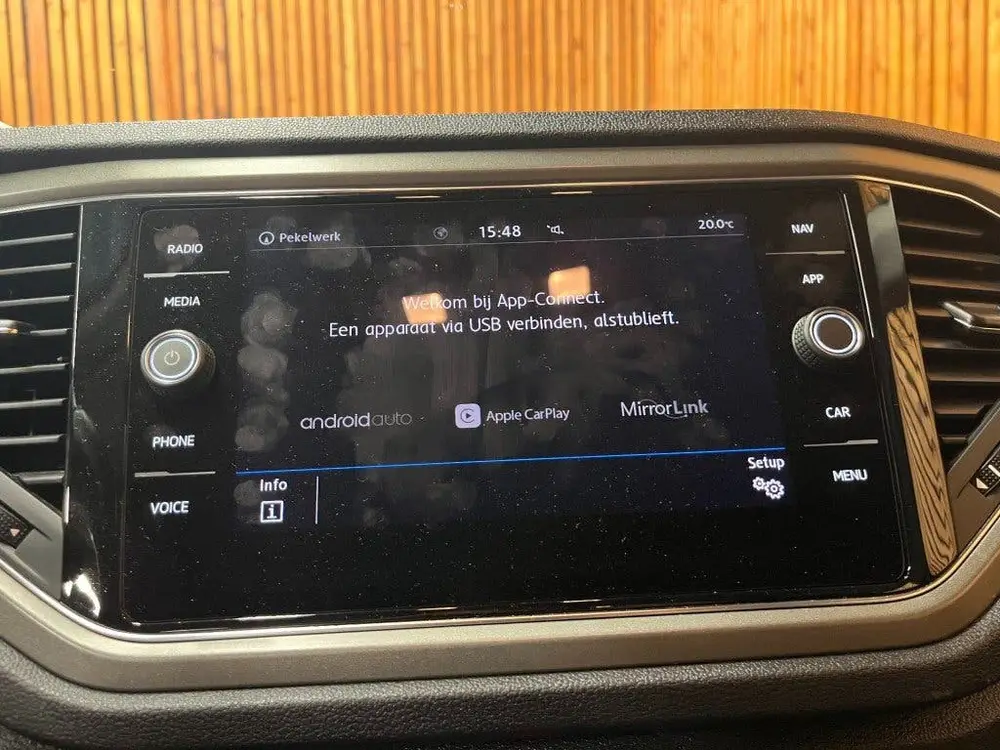 Volkswagen T-ROC 1.5 TSI 150 PK STYLE AUTOMAAT uit 2020, foto 12