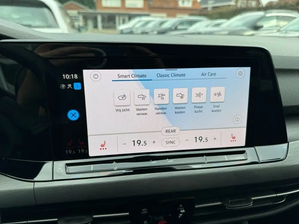 Volkswagen GOLF Variant 1.5 eTSI ACT DSG Style Camera ACC IQ uit 2021, foto 17