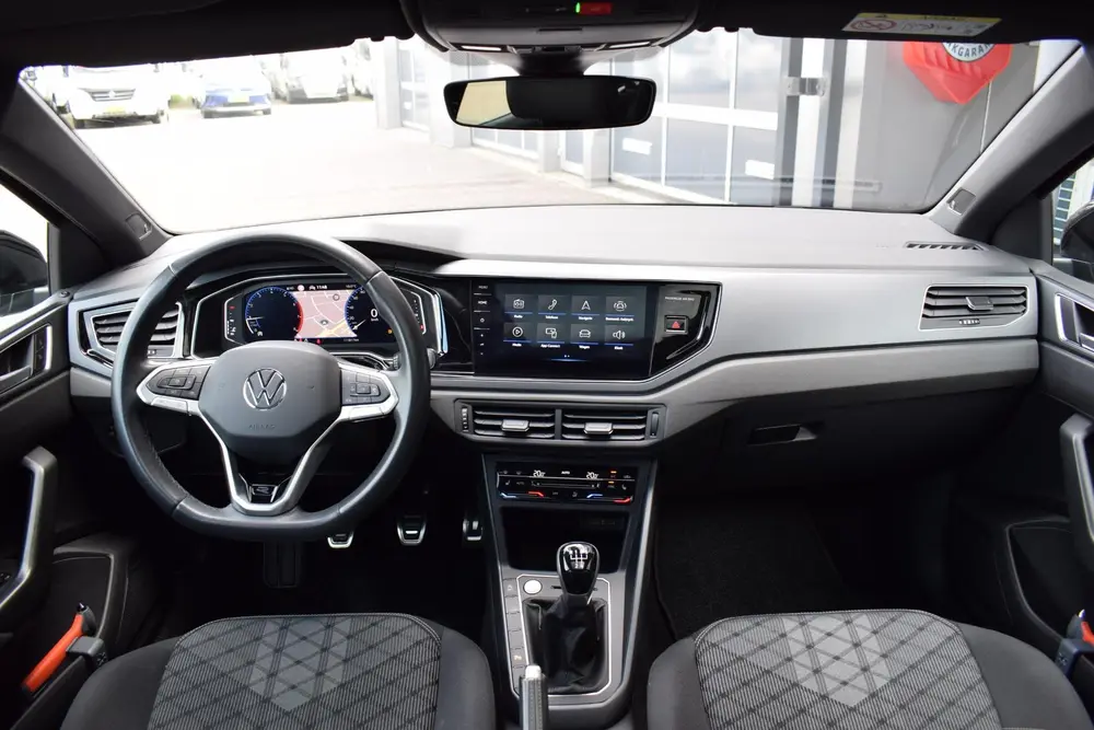 Volkswagen Polo 1.0 TSI R-Line Business | Pano | IQ | Beats uit 2023, foto 12