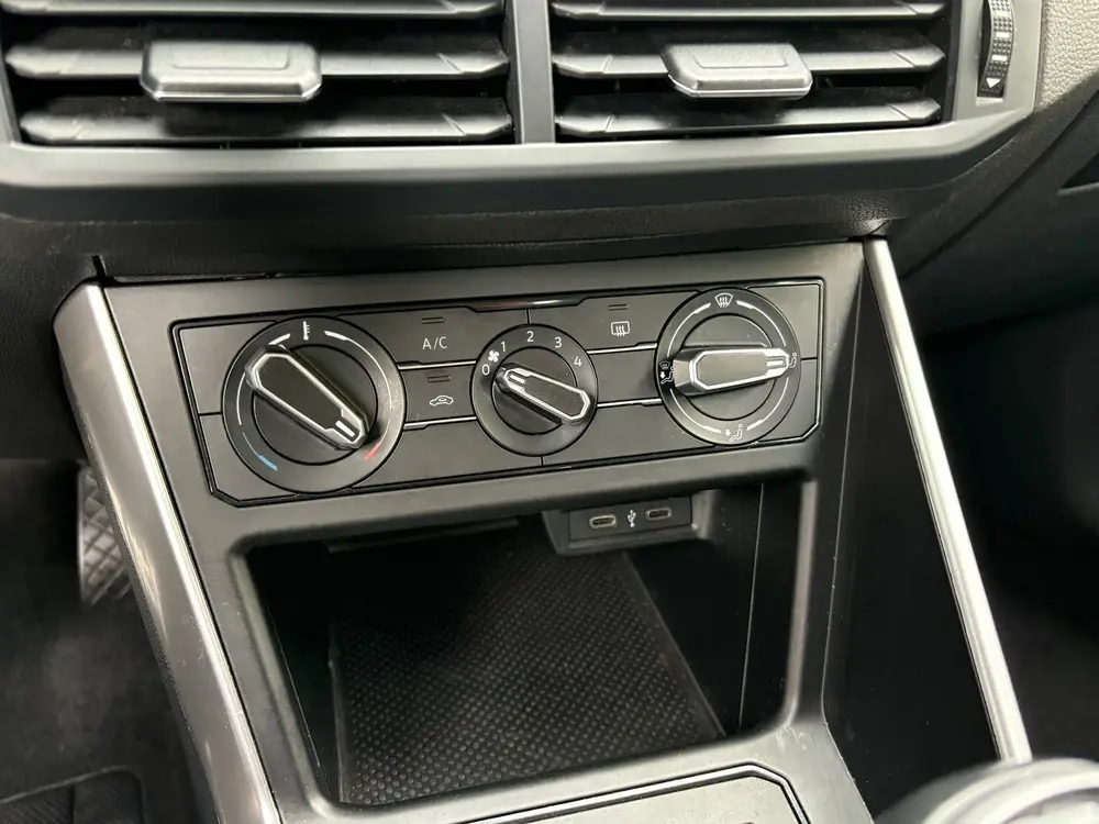 Volkswagen Polo 1.0 TSI Life CARPLAY/ PARKEERSENSOREN uit 2021, foto 14