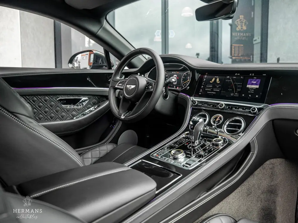 Bentley Continental 4.0 V8 / Massage / Adaptive / Perfect uit 2021, foto 16